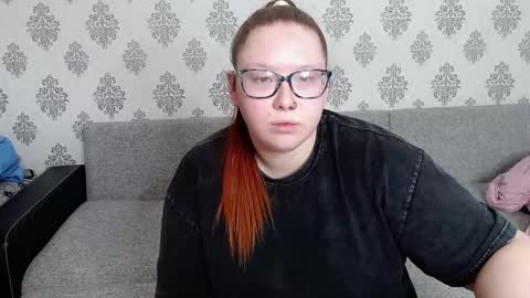 Chloe online show from October 26, 8:15 am