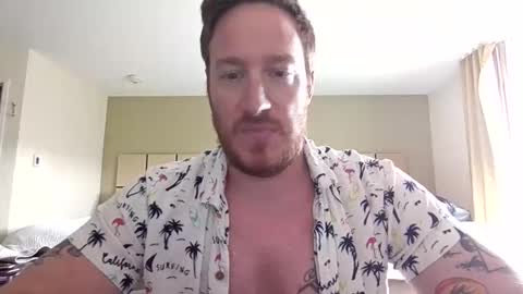 reddawg14 online show from April 17, 11:18 pm