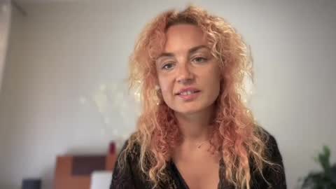 Emily online show from July 25, 10:02 am