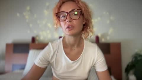 Emily online show from July 6, 3:47 pm