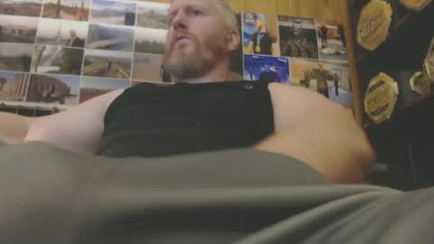 theredhead4fun online show from June 26, 3:23 am