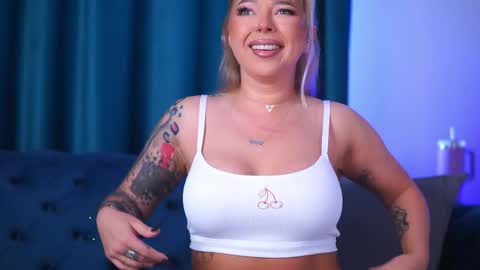 Lara online show from May 15, 10:12 am