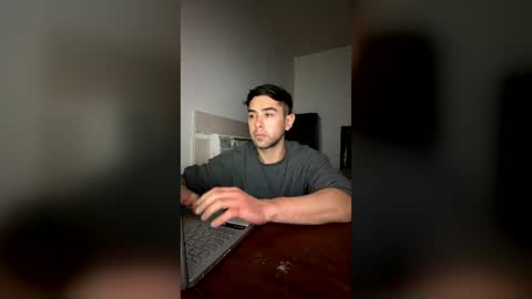 RedManMoans online show from June 12, 9:30 am