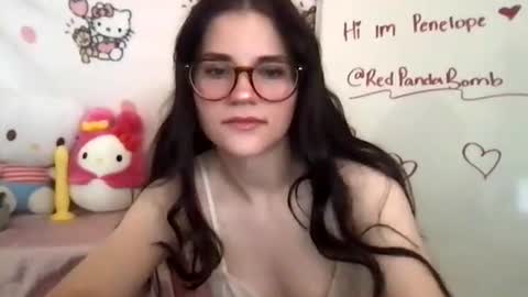 Snapshot of redpandabomb chatting on January 30, 2:58 pm Penelope online show from January 30, 2:58 pm