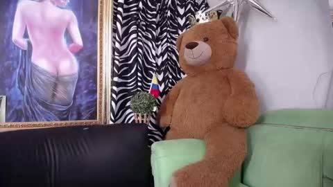 MIA online show from November 16, 6:21 pm