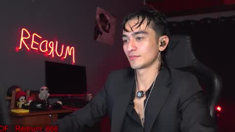 Red online show from November 6, 6:22 pm