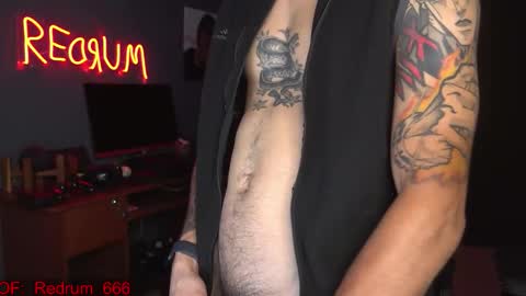 Red online show from November 27, 8:38 pm