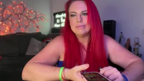 redvixen1 online show from December 19, 8:04 pm