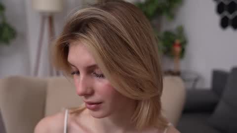 JessyinCherri yang online show from February 10, 7:15 am