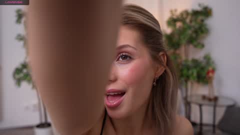 JessyinCherri yang online show from January 23, 7:22 am