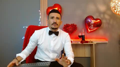   REIKO  online show from February 14, 7:38 pm