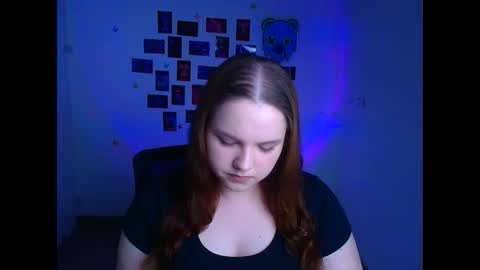 Reina online show from April 10, 6:12 pm