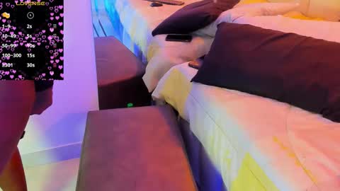 Miah online show from November 21, 5:05 am