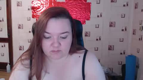 renataoia online show from September 24, 3:19 pm