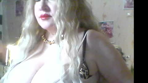 renelce online show from December 16, 10:16 pm