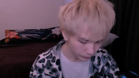 rennuts online show from March 15, 8:18 am