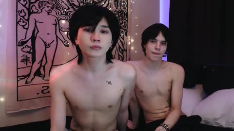 Snapshot of rennuts chatting on February 22, 10:29 am rennuts online show from February 22, 10:29 am