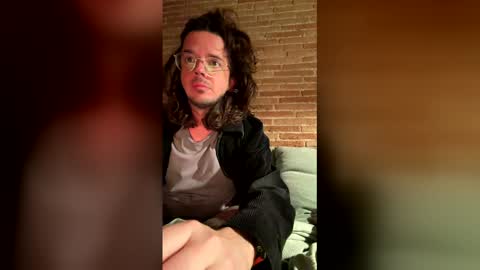 Renzo online show from March 1, 3:11 am