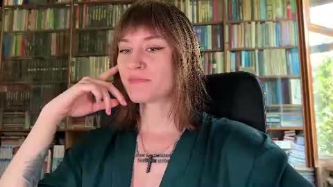 Rie online show from June 17, 11:15 am