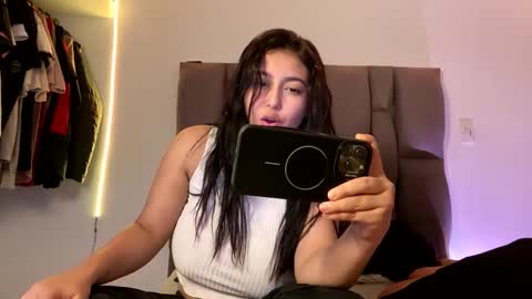 Rexa y blade  online show from October 11, 8:23 pm