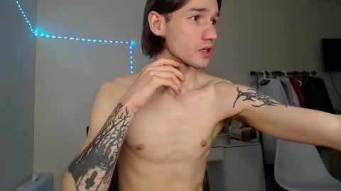 Snapshot of rexxx_erection chatting on January 25, 3:19 am Eugene online show from January 25, 3:19 am