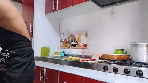 reymasterhot online show from November 19, 7:34 pm