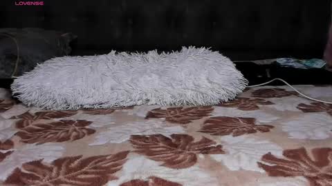 reyna77 online show from May 20, 7:42 pm