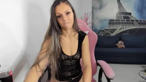 rheaetthan online show from January 5, 8:56 pm