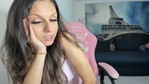 rheaetthan online show from April 13, 9:30 pm