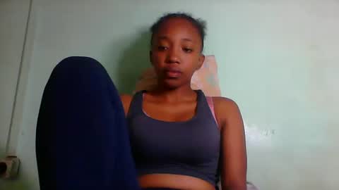 rhesa404090 online show from March 9, 5:34 am