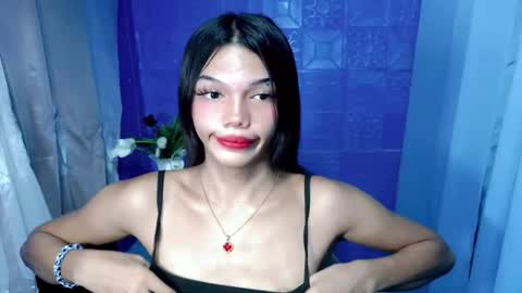 Rhiana online show from December 18, 11:49 am