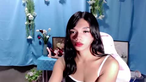 Rhiana online show from November 6, 1:58 pm