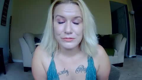 rhondarump online show from October 29, 3:03 pm