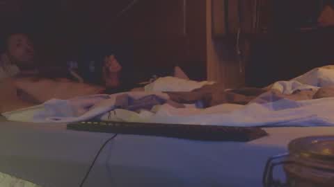 rhumgom40 online show from February 8, 1:32 am