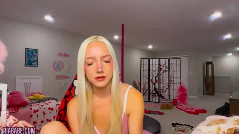 ria  online show from October 30, 2:56 am