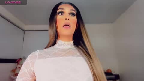 Rianna Garcia online show from February 28, 12:10 am