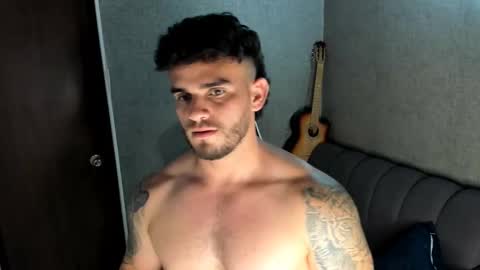 ricardogonzalez666 online show from October 28, 12:11 am