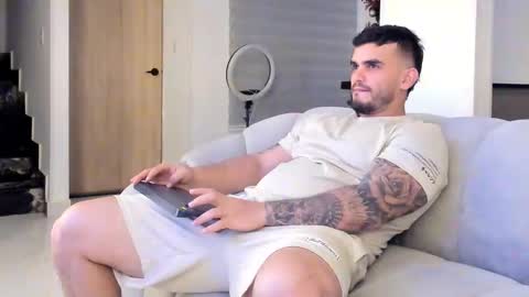 ricardogonzalez666 online show from January 10, 5:24 am