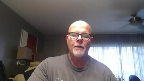 rich32937 online show from May 10, 6:47 pm