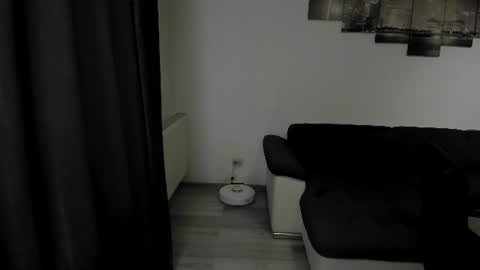 RichardDarell online show from July 18, 6:04 am