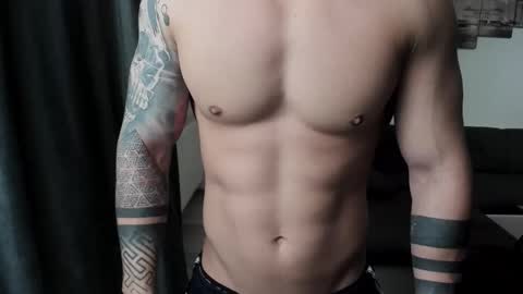 RichardDarell online show from November 27, 6:43 am