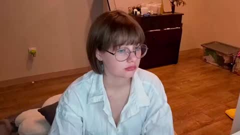 Luna online show from June 10, 7:02 pm