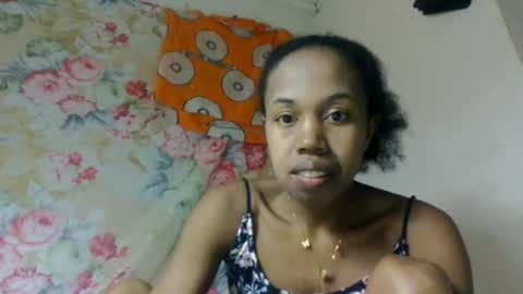 richimelaa online show from June 12, 7:07 am