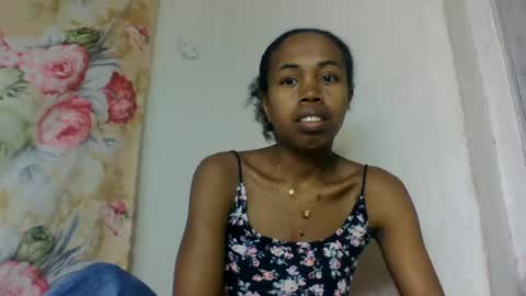 richimelaa online show from June 10, 7:07 am