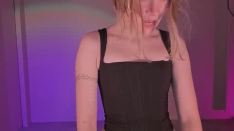 RickiSanchez online show from November 15, 8:10 pm