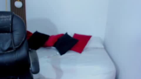 Snapshot of ricky_owens1 chatting on February 17, 11:11 pm Ricky  online show from February 17, 11:11 pm