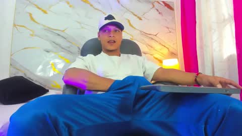 Snapshot of ricky_owens1 chatting on October 4, 8:50 pm Ricky  online show from October 4, 8:50 pm
