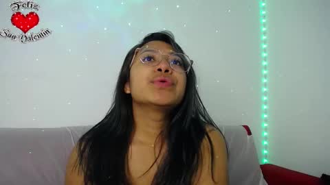 Snapshot of ricura_mily chatting on February 23, 4:50 am milena online show from February 23, 4:50 am