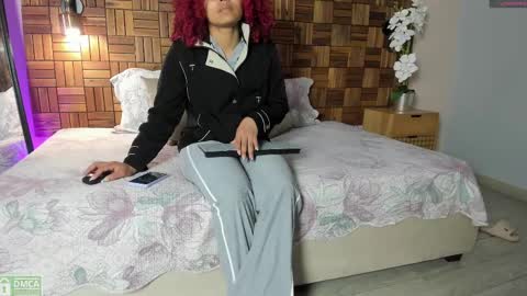 Sara online show from October 6, 10:00 am