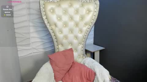 rihanna online show from March 5, 4:10 am